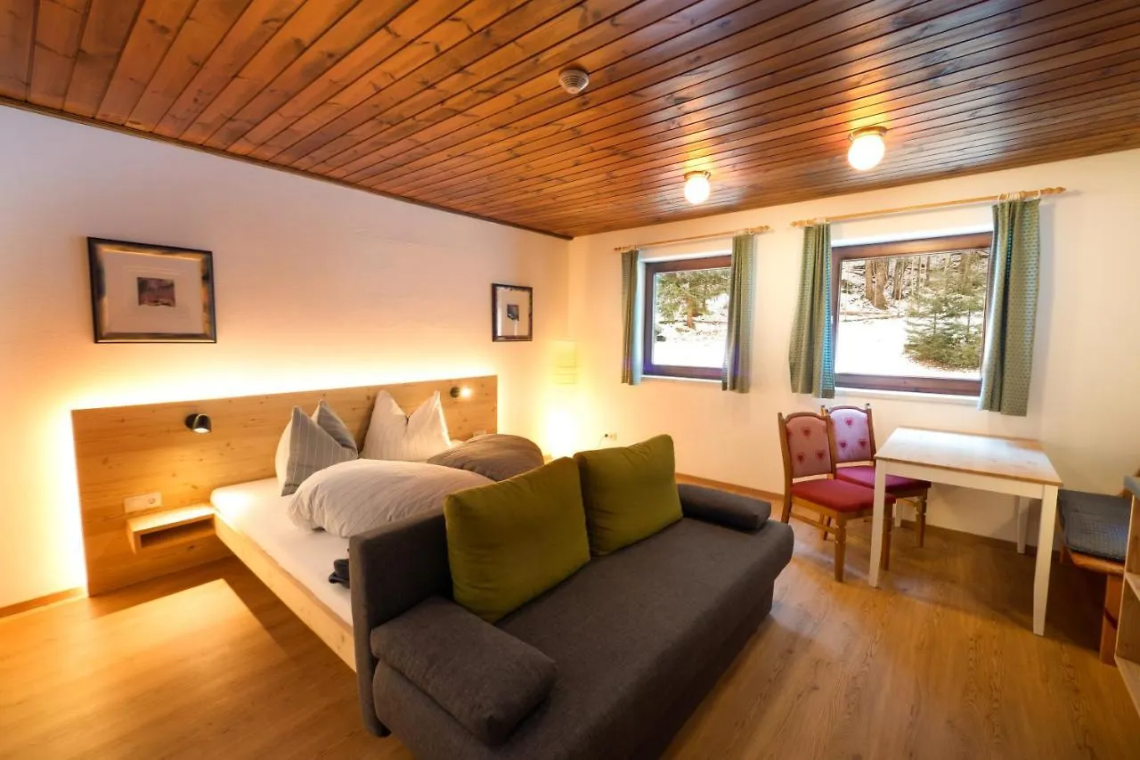 Homestay szállás Baerenwirt Apartman Mittenwald