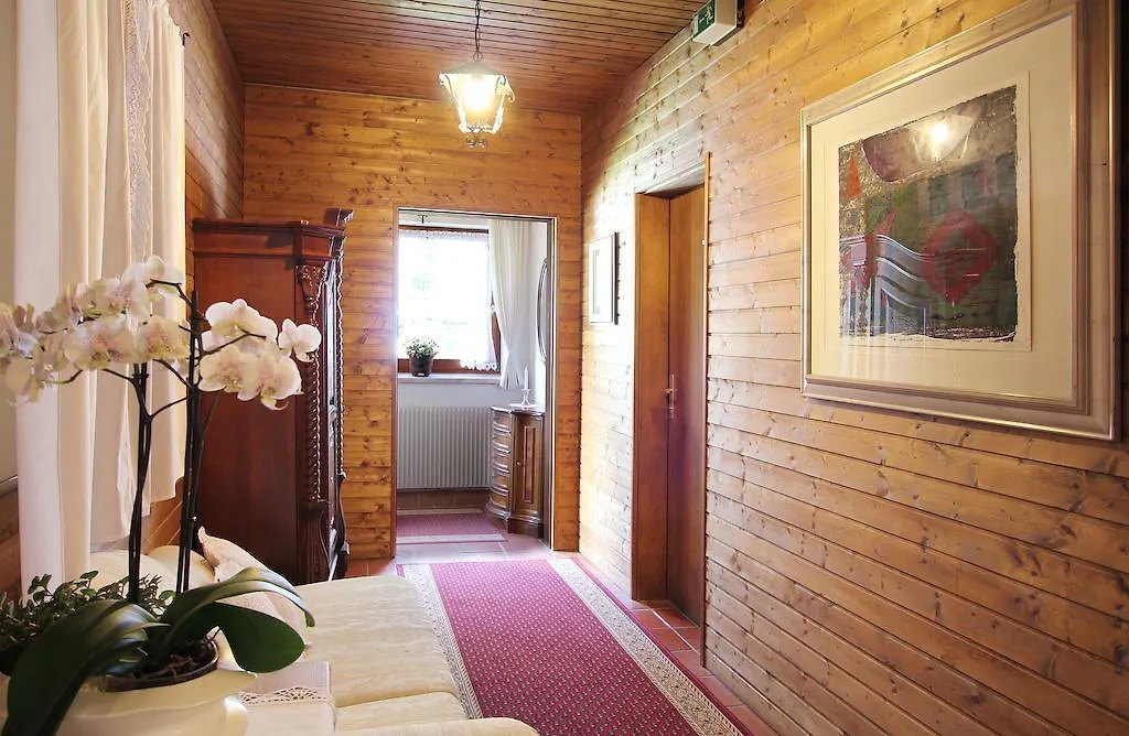 Homestay szállás Baerenwirt Apartman Mittenwald Németország